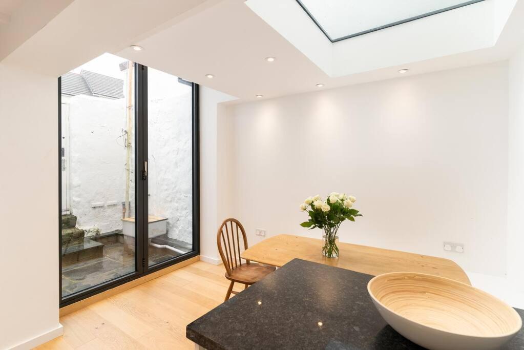 Villa Beautiful And Contemporary Cornish Townhouse In Penzance Exterior foto