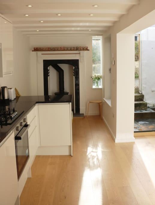 Villa Beautiful And Contemporary Cornish Townhouse In Penzance Exterior foto